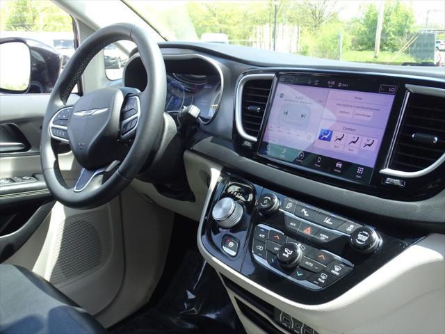 used 2022 Chrysler Pacifica car, priced at $23,000