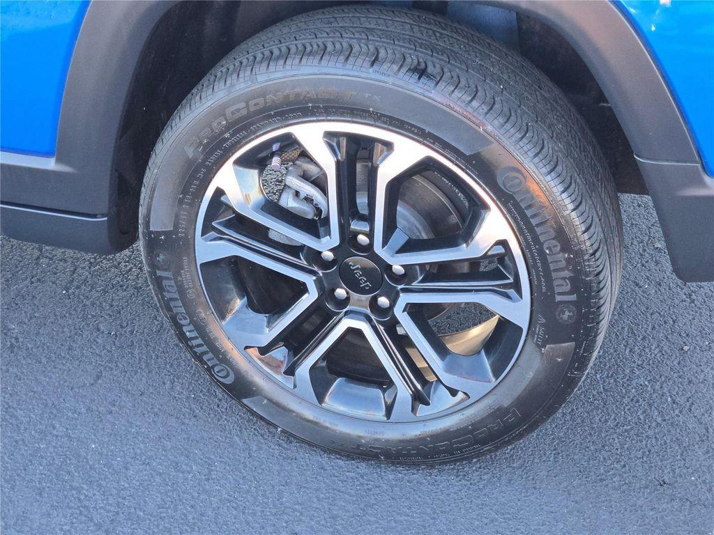 used 2022 Jeep Compass car, priced at $23,940