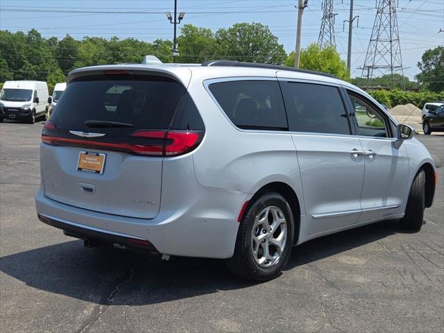 used 2022 Chrysler Pacifica car, priced at $35,000