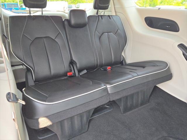 used 2022 Chrysler Pacifica car, priced at $35,000