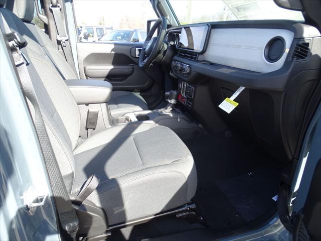 new 2025 Jeep Wrangler car, priced at $49,270