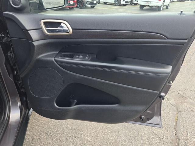used 2015 Jeep Grand Cherokee car, priced at $17,000