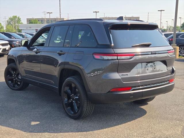 used 2022 Jeep Grand Cherokee car, priced at $33,560