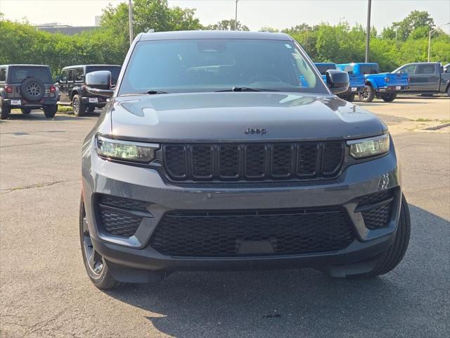 used 2022 Jeep Grand Cherokee car, priced at $33,560