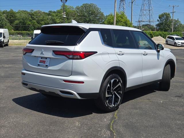 used 2023 Mitsubishi Outlander car, priced at $23,000