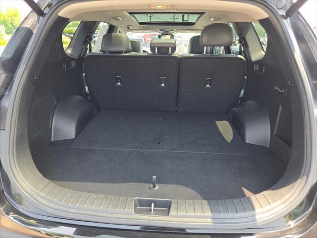 used 2023 Hyundai Santa Fe car, priced at $27,000