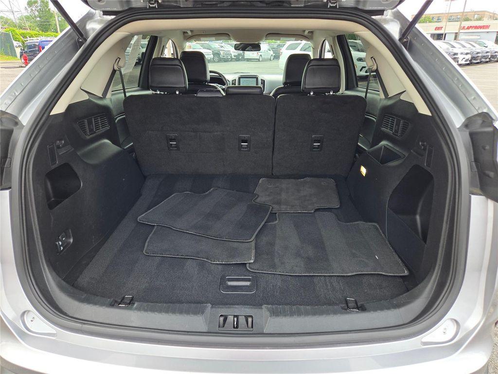 used 2024 Ford Edge car, priced at $25,730