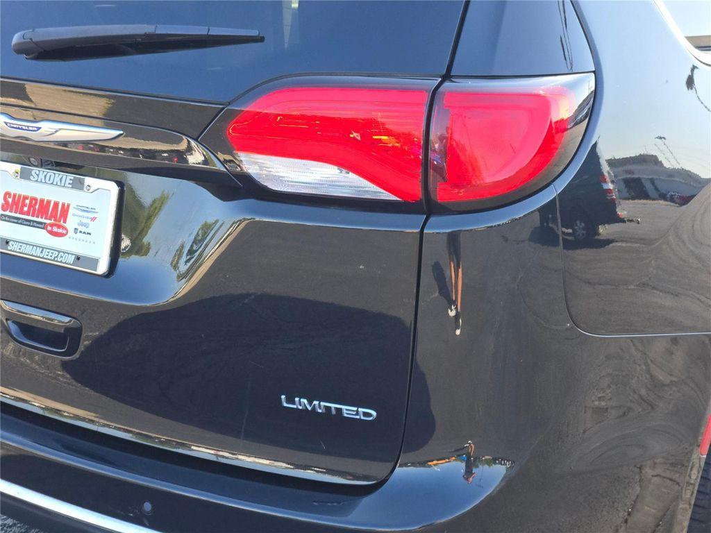 used 2018 Chrysler Pacifica car, priced at $23,000