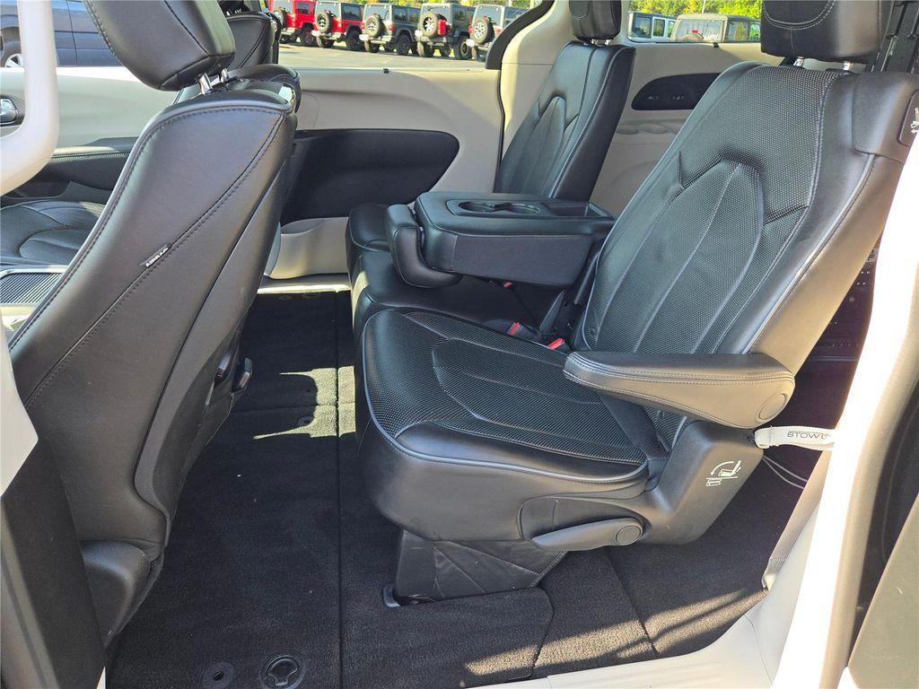 used 2018 Chrysler Pacifica car, priced at $23,000