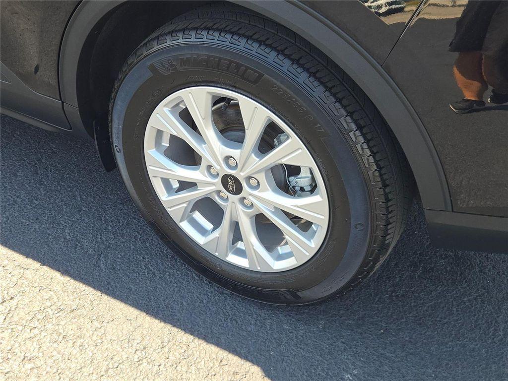 used 2024 Ford Escape car, priced at $21,480
