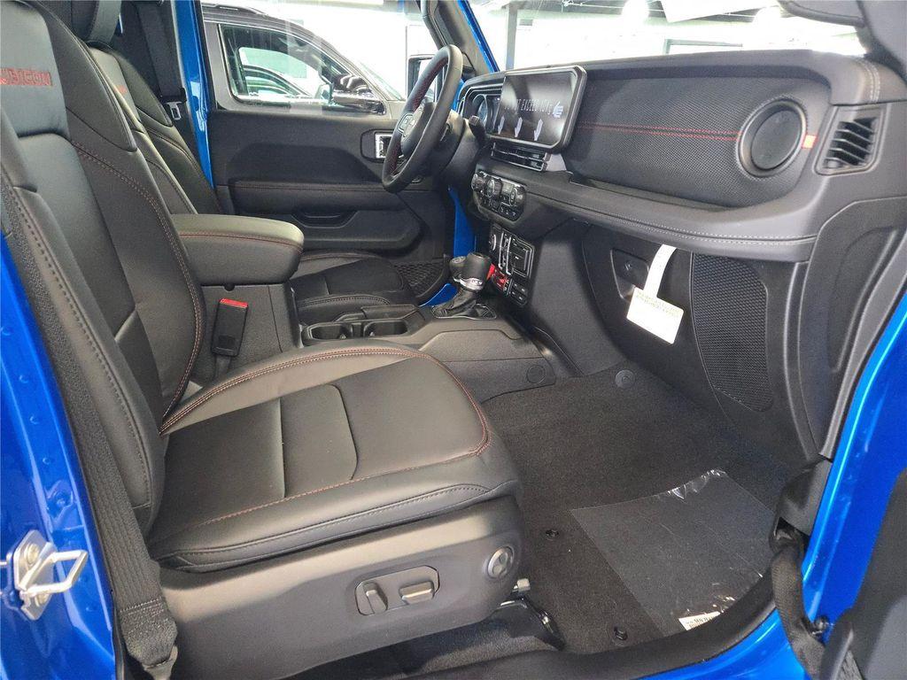 new 2025 Jeep Gladiator car, priced at $52,895