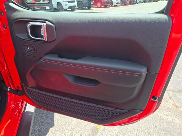 new 2025 Jeep Wrangler car, priced at $70,395