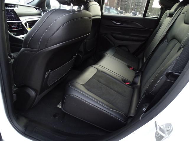 new 2024 Jeep Grand Cherokee car, priced at $39,075