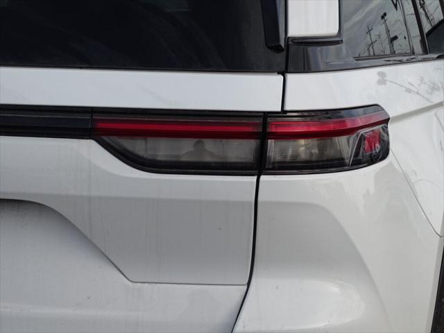 new 2024 Jeep Grand Cherokee car, priced at $39,075