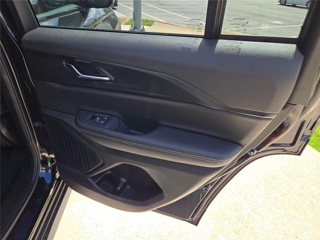 new 2025 Jeep Grand Cherokee car, priced at $38,625