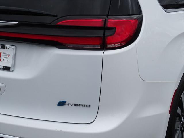 used 2022 Chrysler Pacifica Hybrid car, priced at $27,500