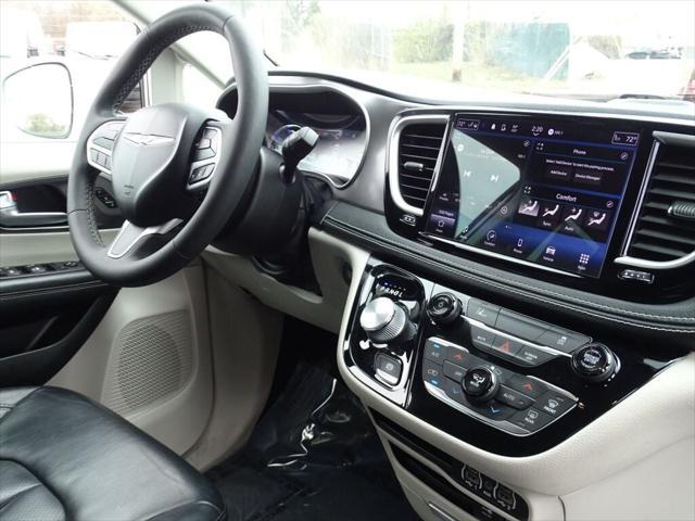 used 2022 Chrysler Pacifica Hybrid car, priced at $27,500