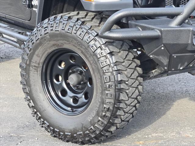 used 2018 Jeep Wrangler Unlimited car, priced at $28,900