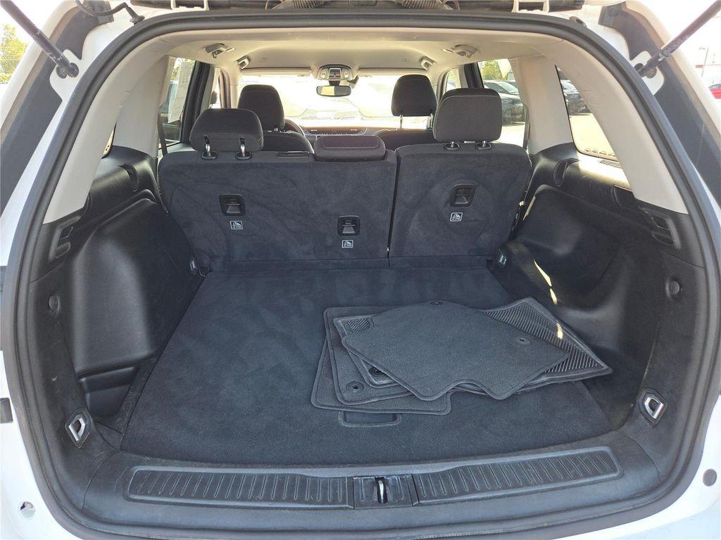 used 2023 Jeep Grand Cherokee car, priced at $25,000