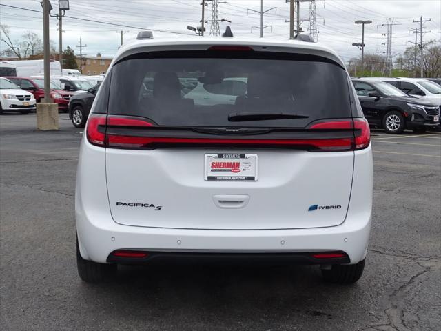used 2023 Chrysler Pacifica car, priced at $27,031