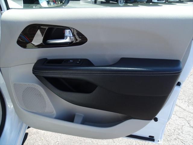 used 2023 Chrysler Pacifica car, priced at $27,031