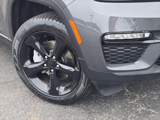 new 2025 Jeep Grand Cherokee car, priced at $46,060