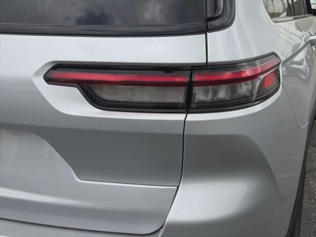 new 2025 Jeep Grand Cherokee L car, priced at $43,275