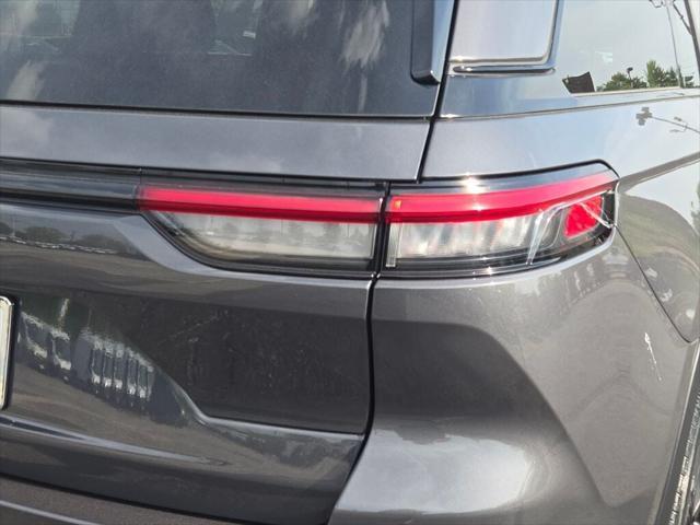 used 2023 Jeep Grand Cherokee car, priced at $37,000