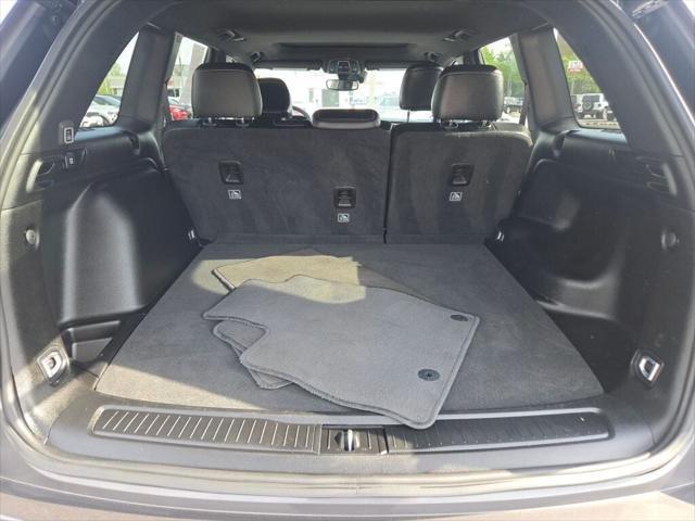 used 2023 Jeep Grand Cherokee car, priced at $37,000