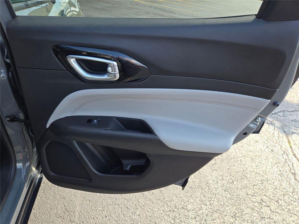 used 2022 Jeep Compass car, priced at $23,400