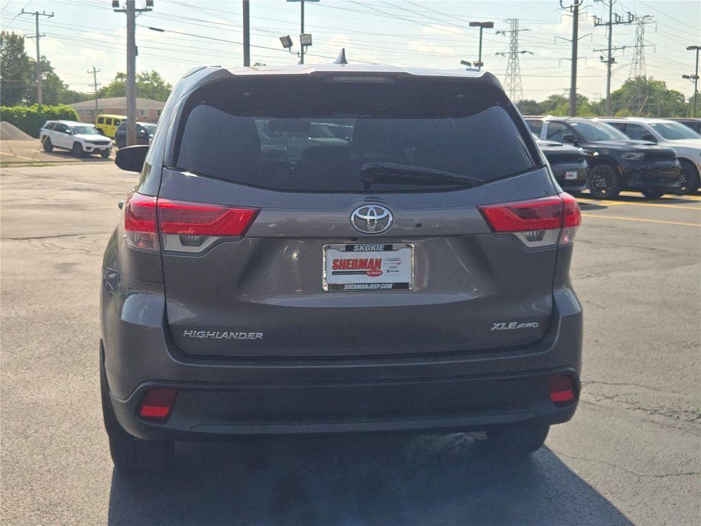 used 2019 Toyota Highlander car, priced at $25,230