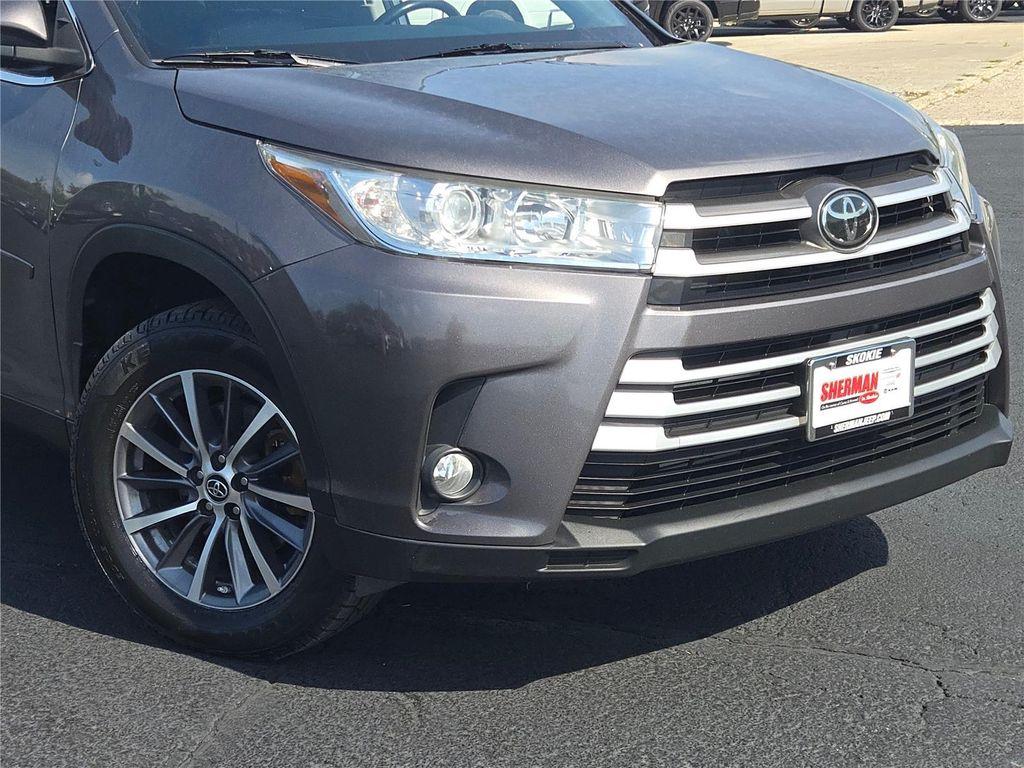 used 2019 Toyota Highlander car, priced at $25,230