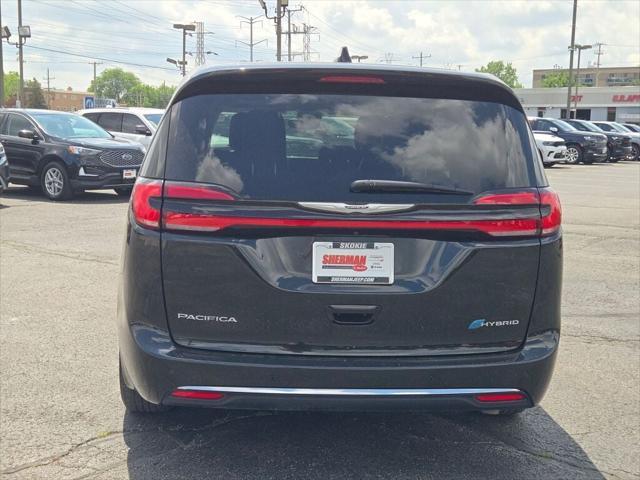 used 2023 Chrysler Pacifica Hybrid car, priced at $27,900