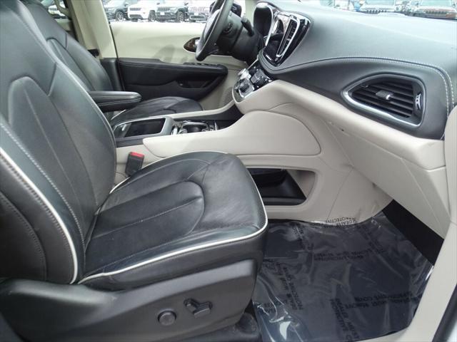 used 2023 Chrysler Pacifica Hybrid car, priced at $29,459