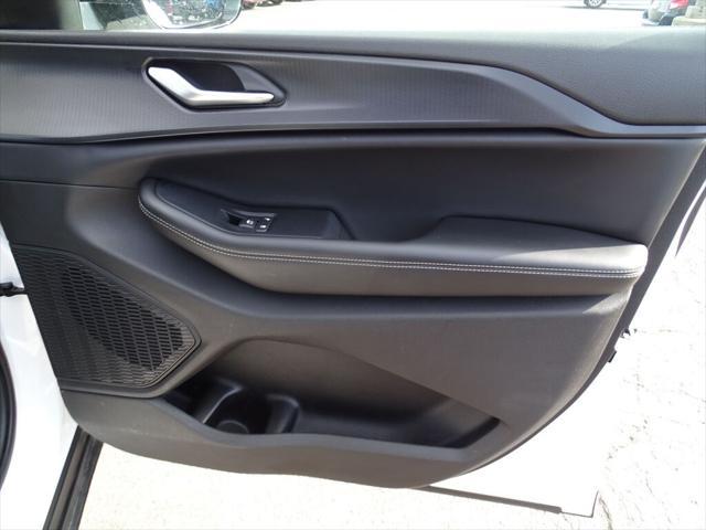 used 2024 Jeep Grand Cherokee car, priced at $33,050