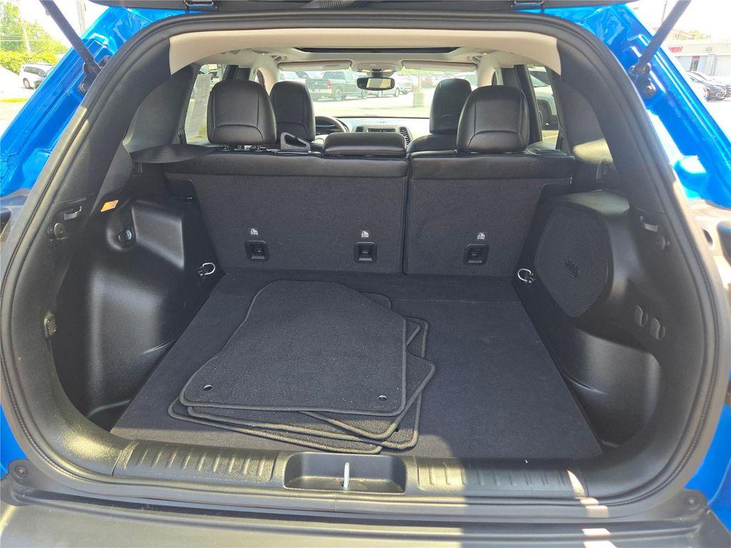 used 2022 Jeep Cherokee car, priced at $24,080