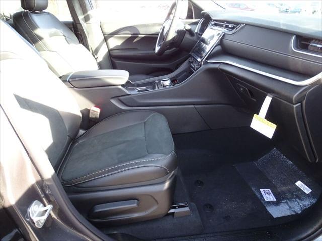 new 2025 Jeep Grand Cherokee L car, priced at $45,445