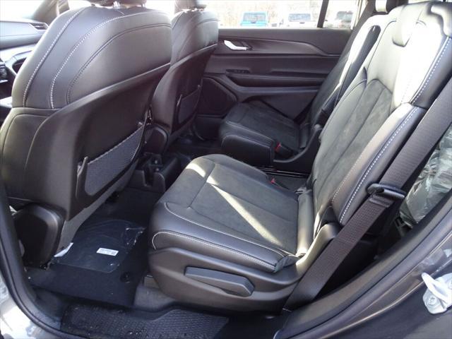 new 2025 Jeep Grand Cherokee L car, priced at $45,445