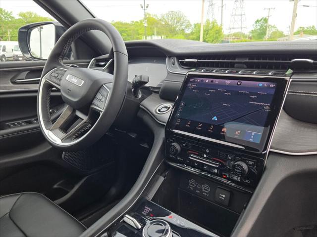 new 2025 Jeep Grand Cherokee car, priced at $46,060