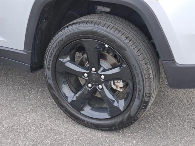 new 2025 Jeep Grand Cherokee car, priced at $46,060