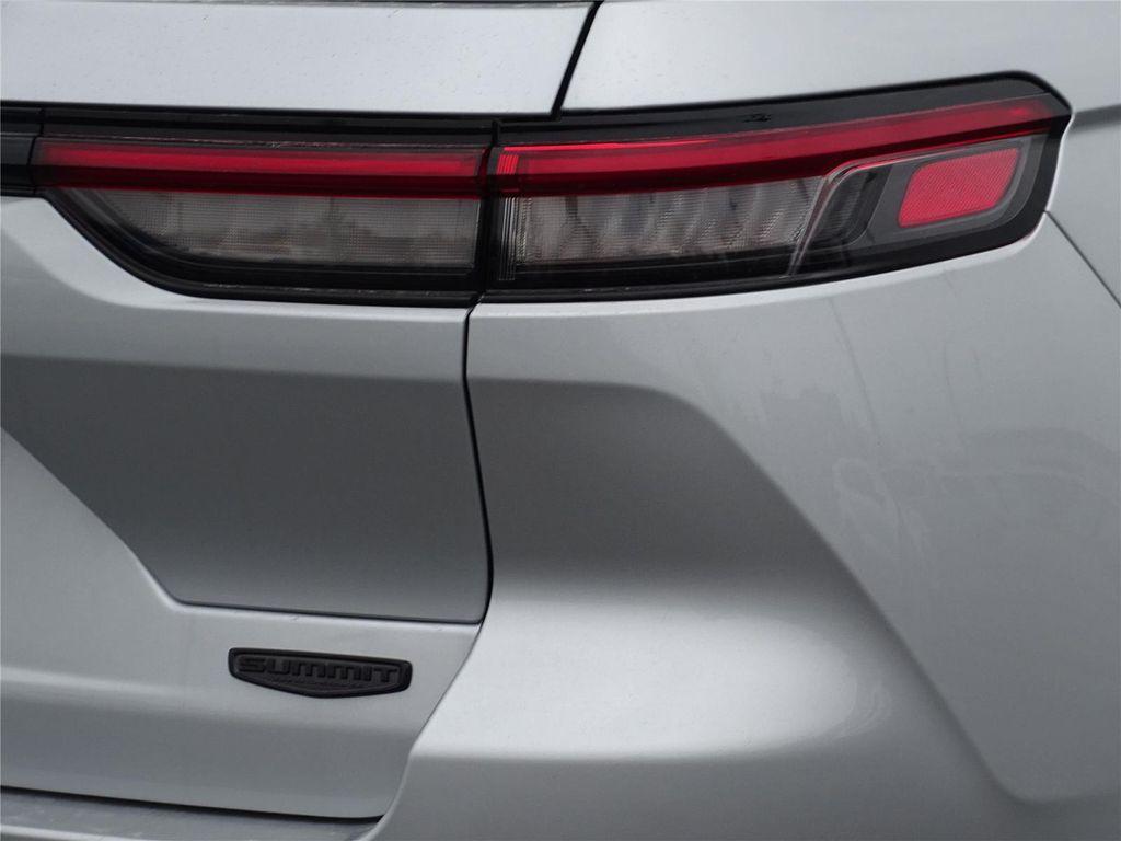 new 2025 Jeep Grand Cherokee car, priced at $63,003