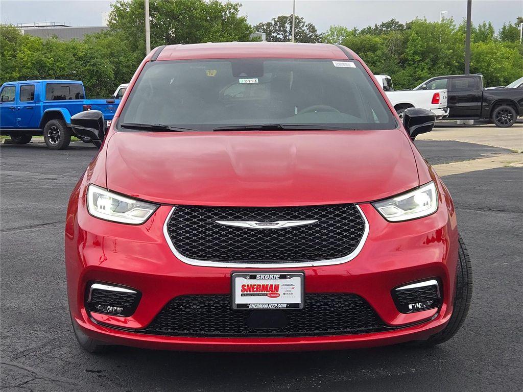 new 2026 Chrysler Pacifica car, priced at $41,980