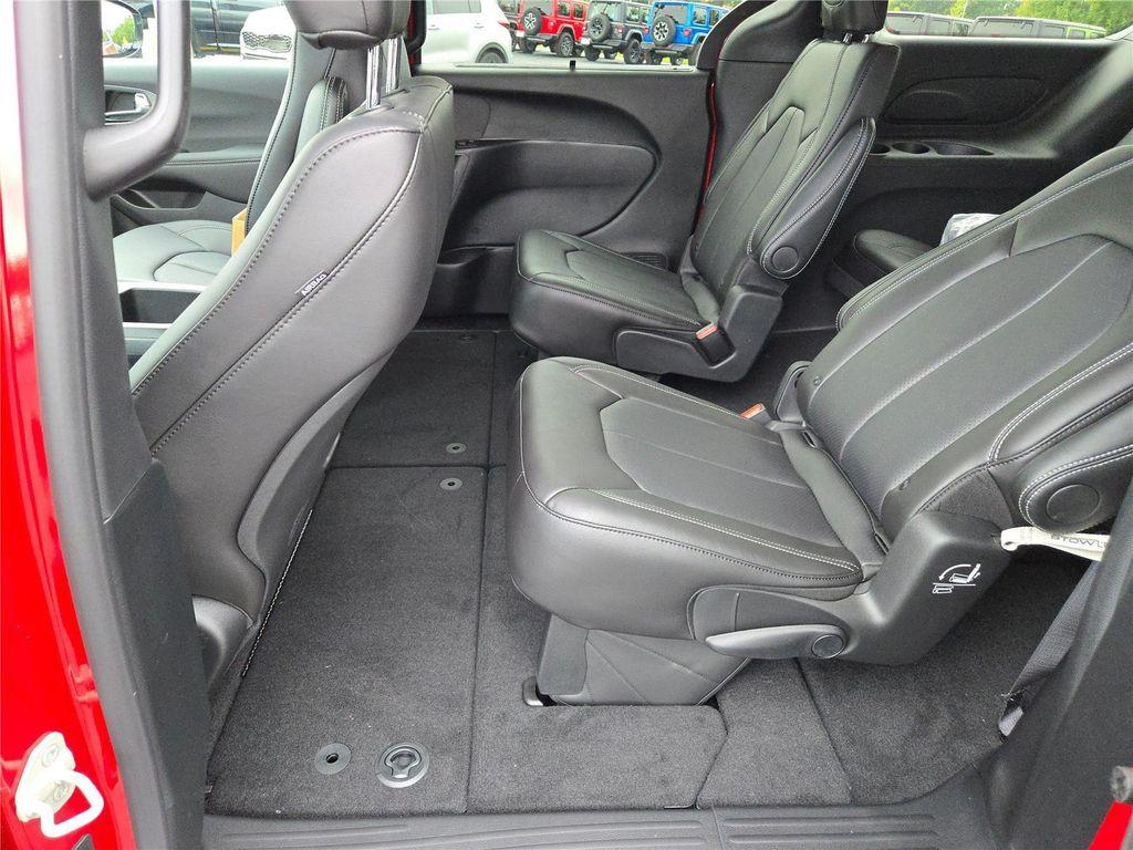 new 2026 Chrysler Pacifica car, priced at $41,980