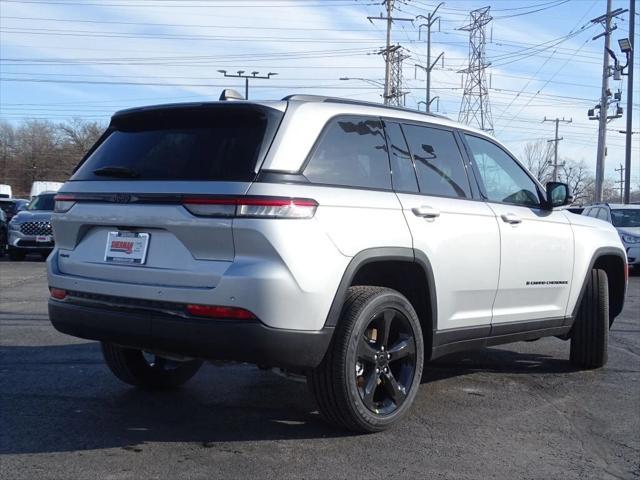 new 2025 Jeep Grand Cherokee car, priced at $43,675