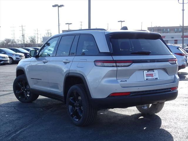 new 2025 Jeep Grand Cherokee car, priced at $43,675