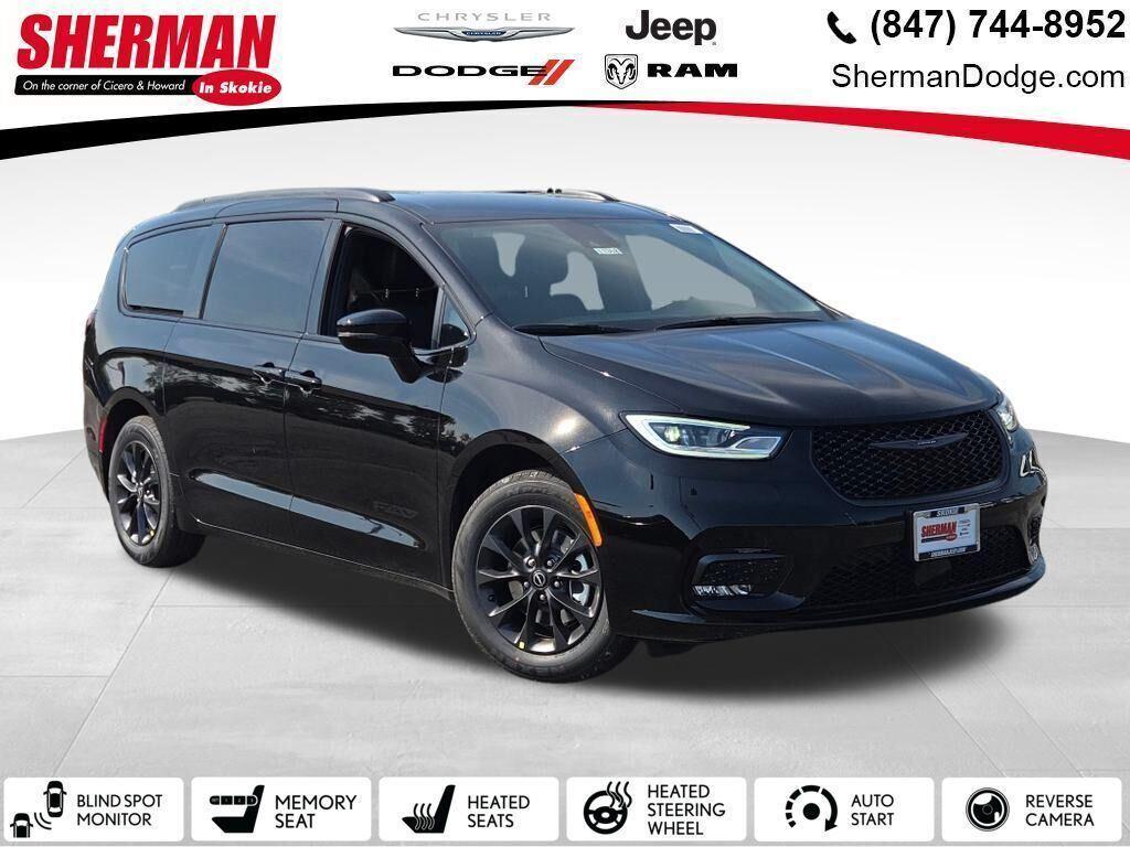 new 2025 Chrysler Pacifica car, priced at $37,733