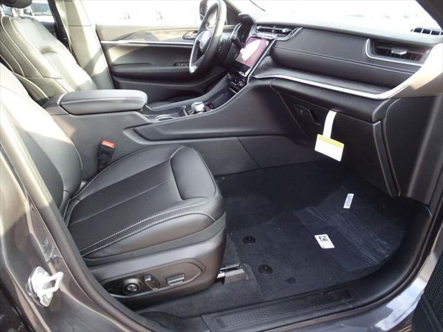 new 2025 Jeep Grand Cherokee L car, priced at $48,805