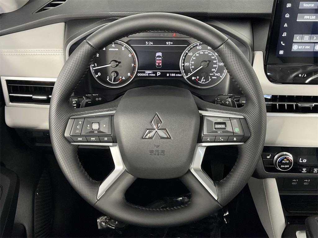 new 2025 Mitsubishi Outlander car, priced at $38,379