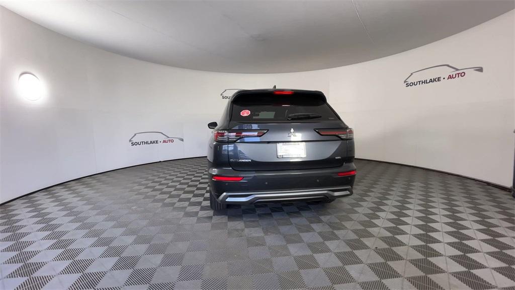 new 2025 Mitsubishi Outlander car, priced at $42,936