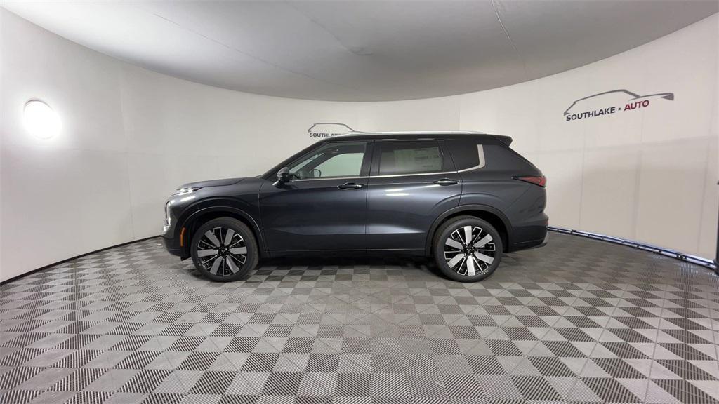 new 2025 Mitsubishi Outlander car, priced at $42,936